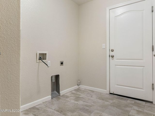 1334 Rouge River Road, Fernley, NV 89408