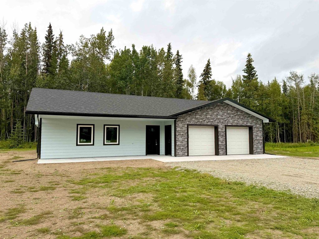 2542 BEDFORD LOOP, North Pole, AK 99705
