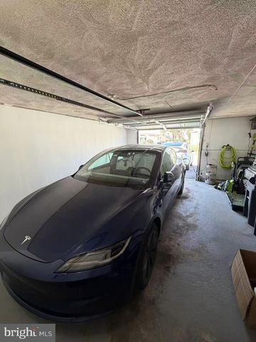 1427 SAINT CHARLES PL, Abington, PA 19001