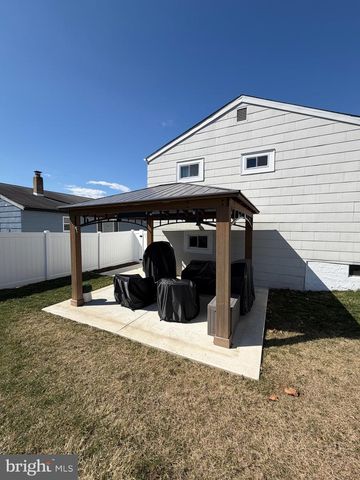 1427 SAINT CHARLES PL, Abington, PA 19001