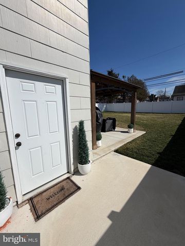 1427 SAINT CHARLES PL, Abington, PA 19001