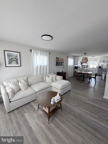 1427 SAINT CHARLES PL, Abington, PA 19001