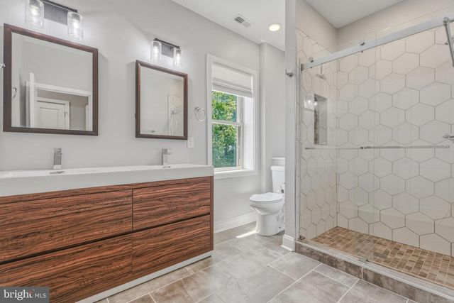 3424 CHESTNUT AVE, Baltimore, MD 21211