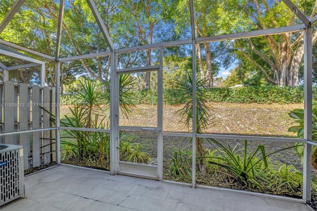 1231 Sorrento Dr 1231, Weston, FL 33326