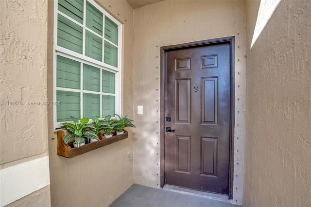 1231 Sorrento Dr 1231, Weston, FL 33326