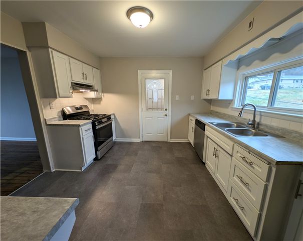 752 Crawford Road, East Bethlehem, PA 15333