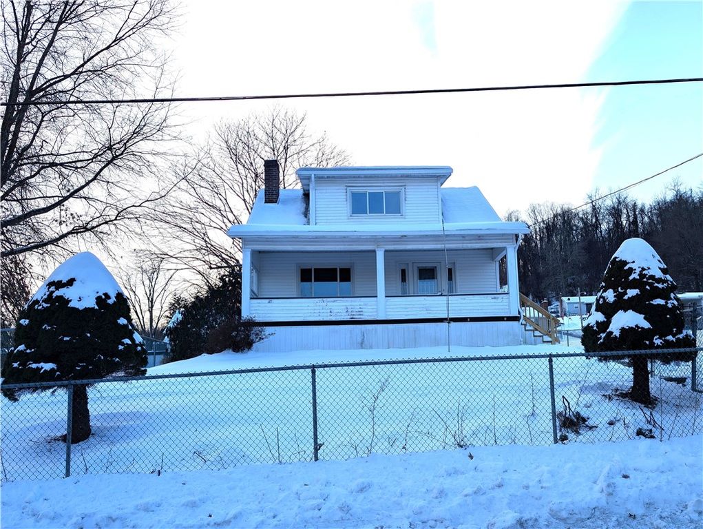 752 Crawford Road, East Bethlehem, PA 15333