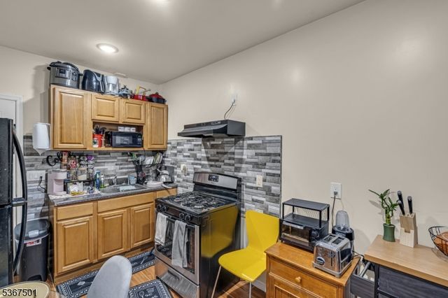 122 Harper Ave, Irvington Twp., NJ 07111