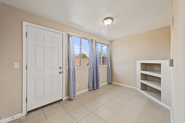 6755 E Hawk Drive, Tucson, AZ 85730