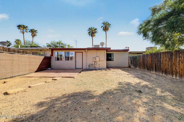 6755 E Hawk Drive, Tucson, AZ 85730