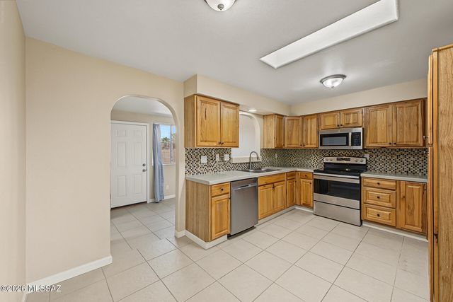 6755 E Hawk Drive, Tucson, AZ 85730