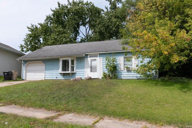 1325 Viking Drive, South Bend, IN 46628