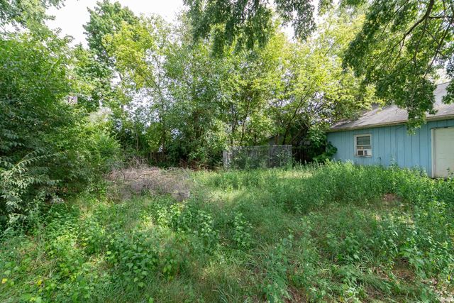 1325 Viking Drive, South Bend, IN 46628