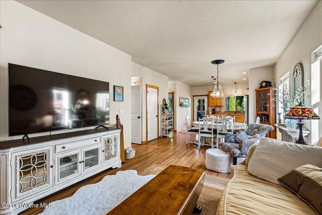 3242 Swift Water LN, Coeur D'alene, ID 83814