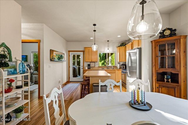 3242 Swift Water LN, Coeur D'alene, ID 83814