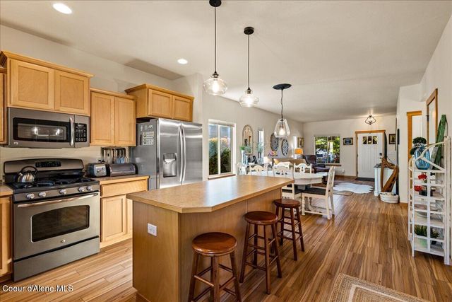 3242 Swift Water LN, Coeur D'alene, ID 83814
