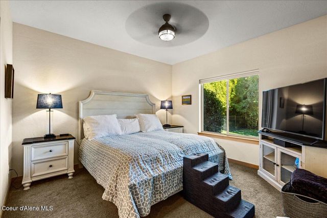 3242 Swift Water LN, Coeur D'alene, ID 83814