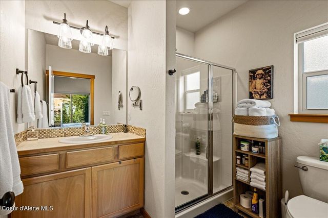 3242 Swift Water LN, Coeur D'alene, ID 83814