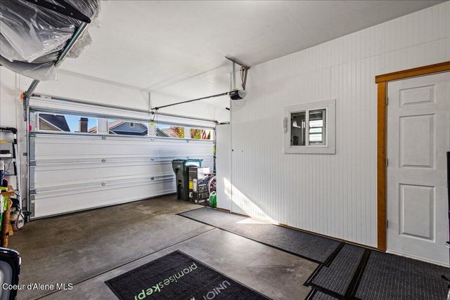 3242 Swift Water LN, Coeur D'alene, ID 83814