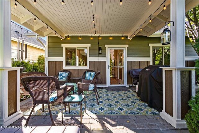3242 Swift Water LN, Coeur D'alene, ID 83814