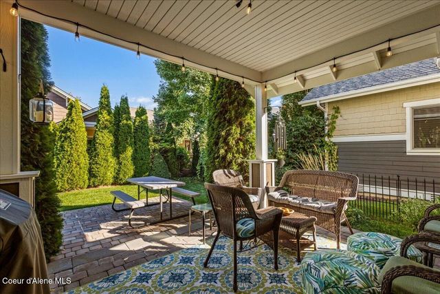3242 Swift Water LN, Coeur D'alene, ID 83814