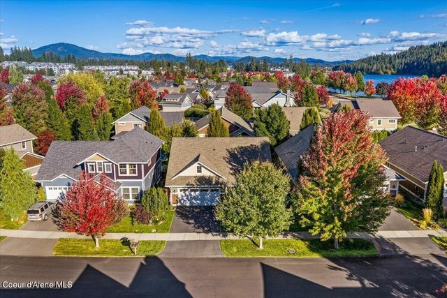 3242 Swift Water LN, Coeur D'alene, ID 83814