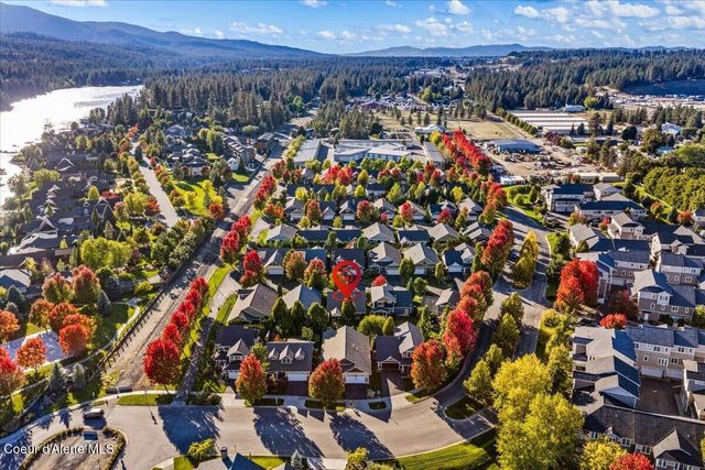 3242 Swift Water LN, Coeur D'alene, ID 83814