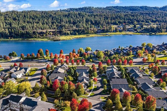 3242 Swift Water LN, Coeur D'alene, ID 83814