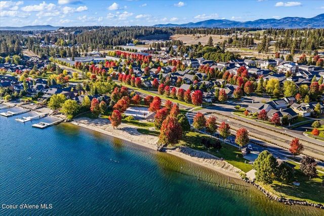 3242 Swift Water LN, Coeur D'alene, ID 83814