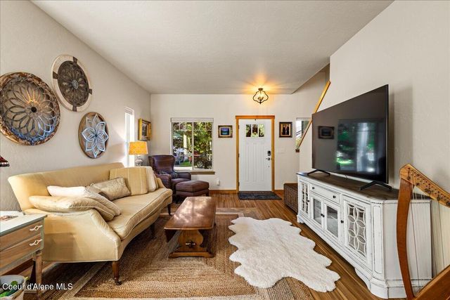 3242 Swift Water LN, Coeur D'alene, ID 83814