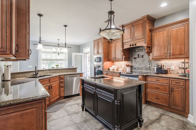 41 Belfield Dr, Ridgeland, SC 29936