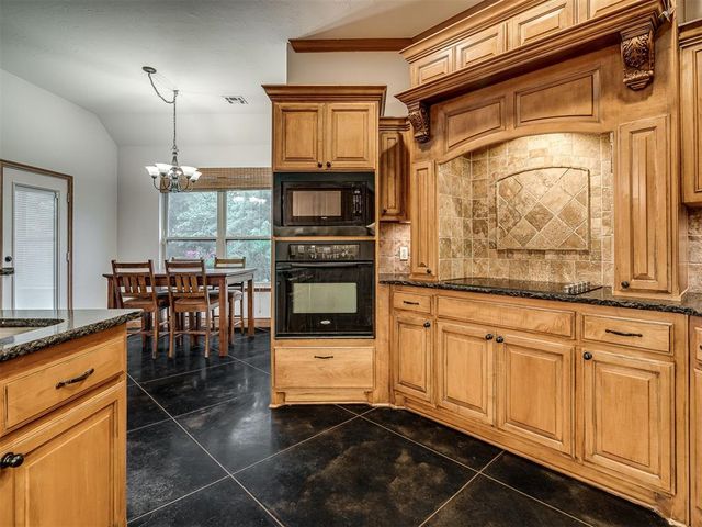 2805 NE Edmond Road, Piedmont, OK 73078