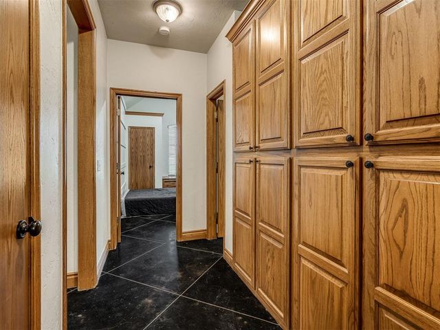 2805 NE Edmond Road, Piedmont, OK 73078