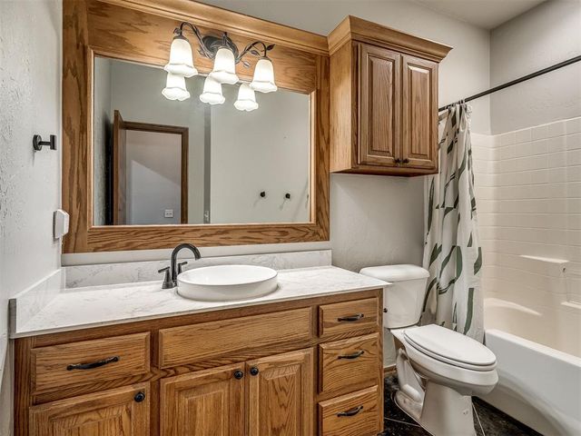 2805 NE Edmond Road, Piedmont, OK 73078