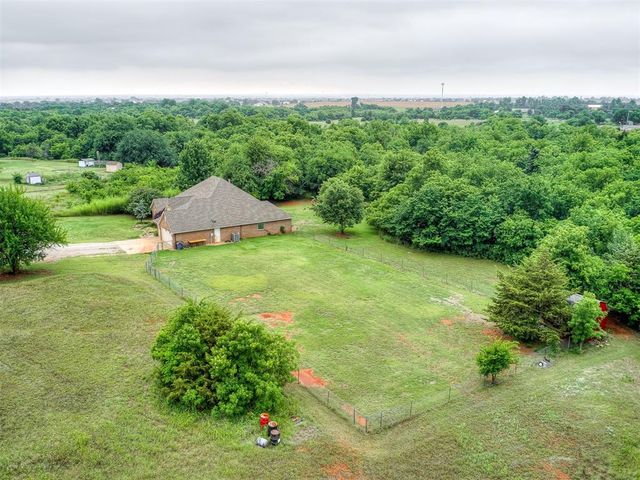 2805 NE Edmond Road, Piedmont, OK 73078