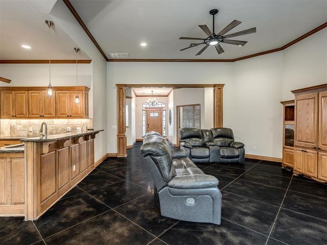 2805 NE Edmond Road, Piedmont, OK 73078