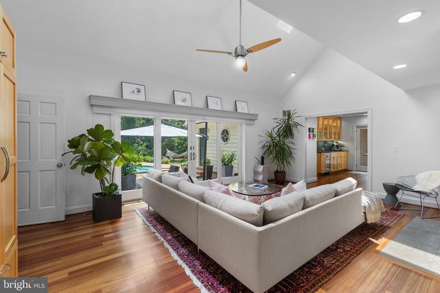 301 EATONS LANDING DR, Annapolis, MD 21401