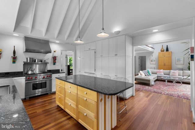 301 EATONS LANDING DR, Annapolis, MD 21401