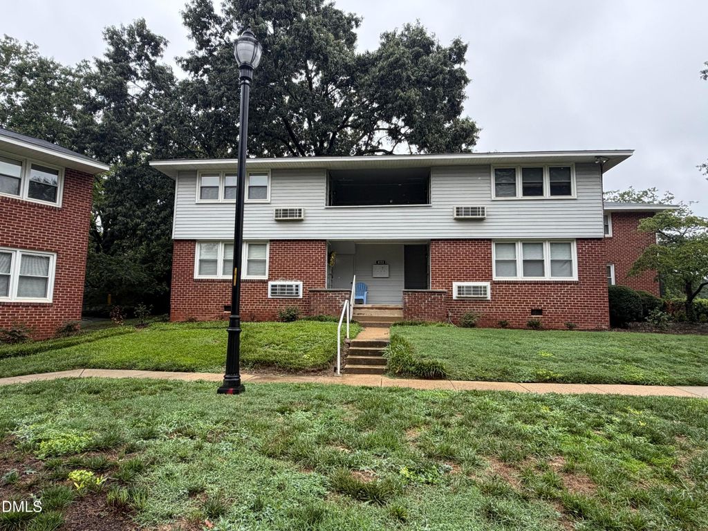 633 Daniels Street, Raleigh, NC 27605