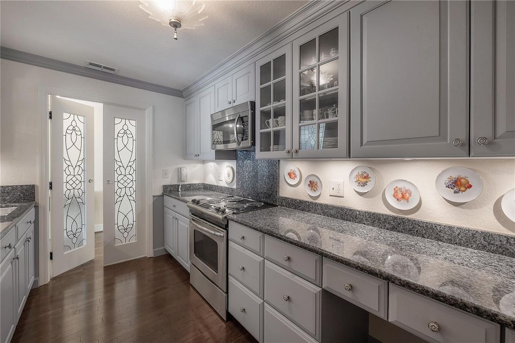 Image 20 of property listing at 700 S HARBOUR ISLAND BOULEVARD 716, Tampa, FL 33602