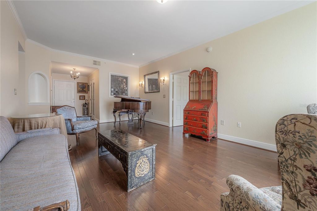 Image 7 of property listing at 700 S HARBOUR ISLAND BOULEVARD 716, Tampa, FL 33602