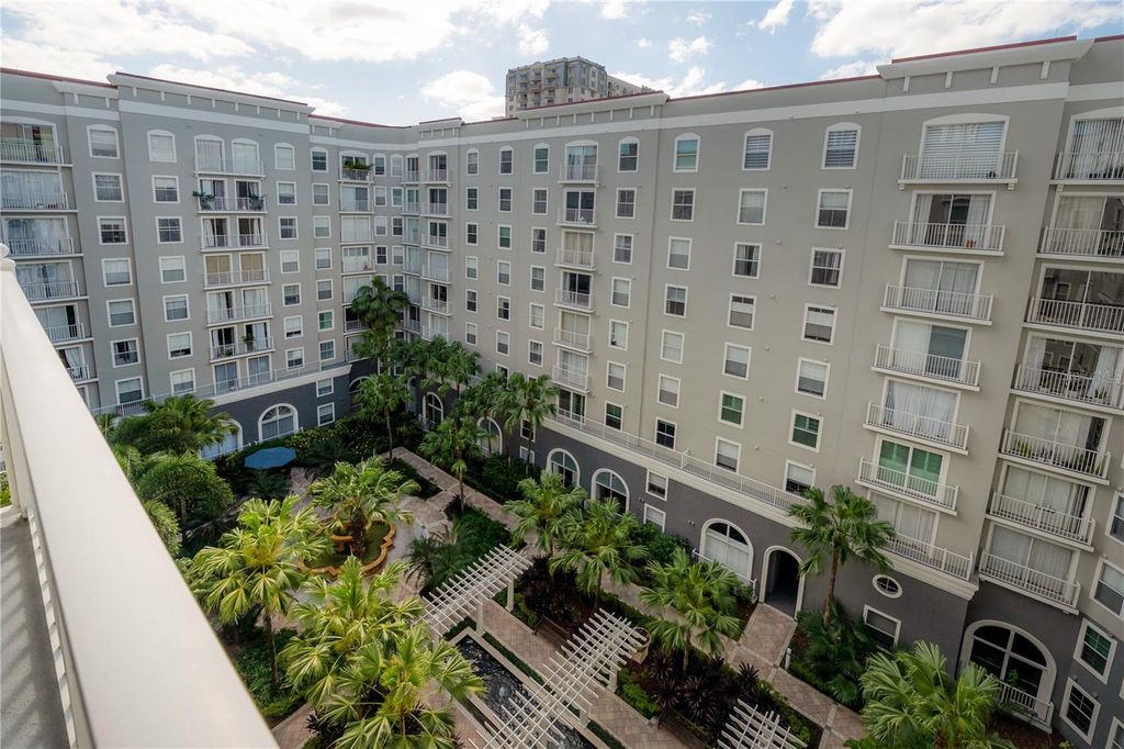 Image 9 of property listing at 700 S HARBOUR ISLAND BOULEVARD 716, Tampa, FL 33602
