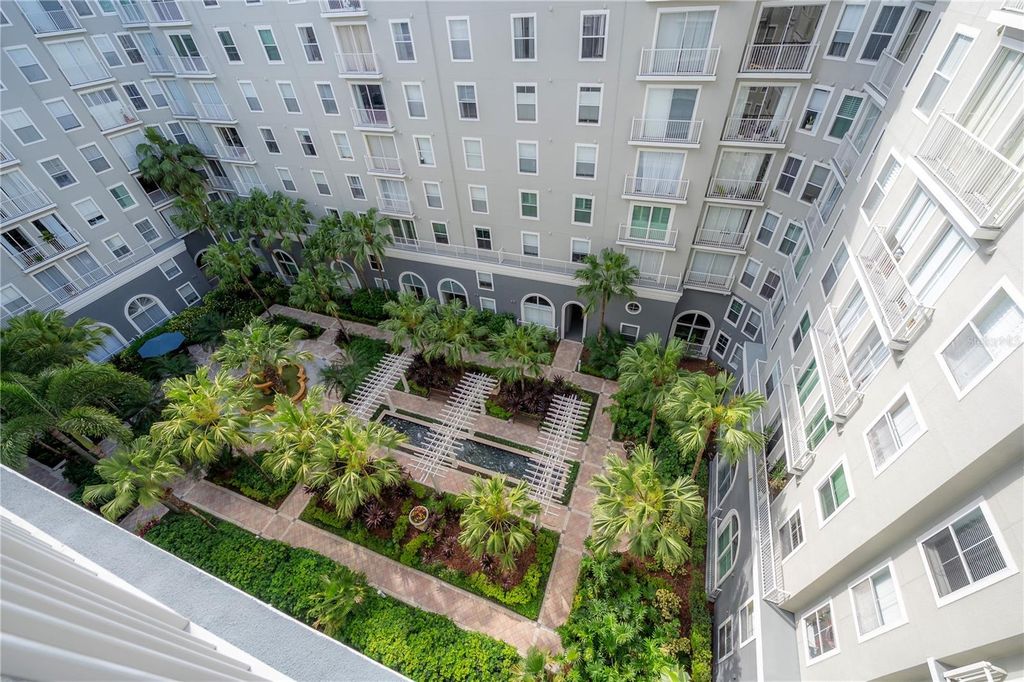 Image 10 of property listing at 700 S HARBOUR ISLAND BOULEVARD 716, Tampa, FL 33602