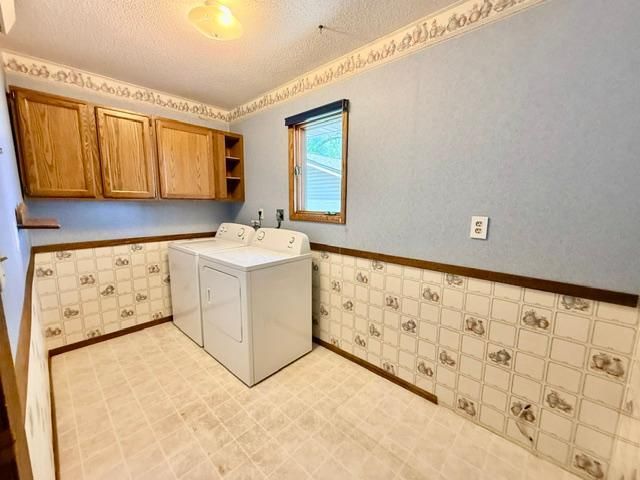 1588 48th Avenue NE, Willmar, MN 56201