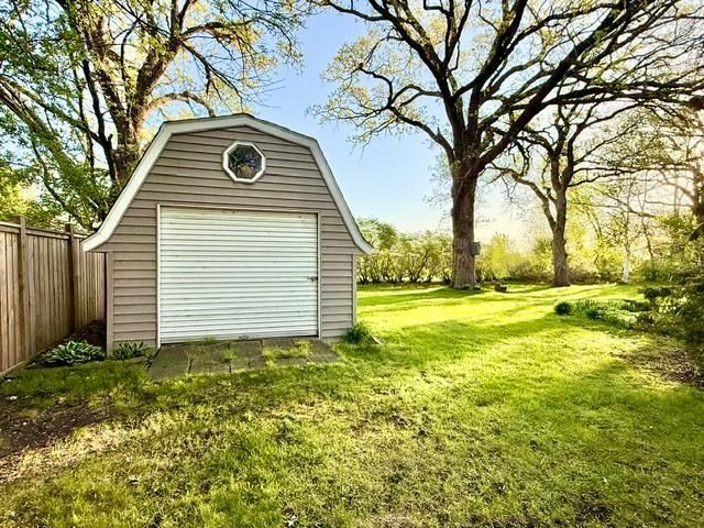 1588 48th Avenue NE, Willmar, MN 56201