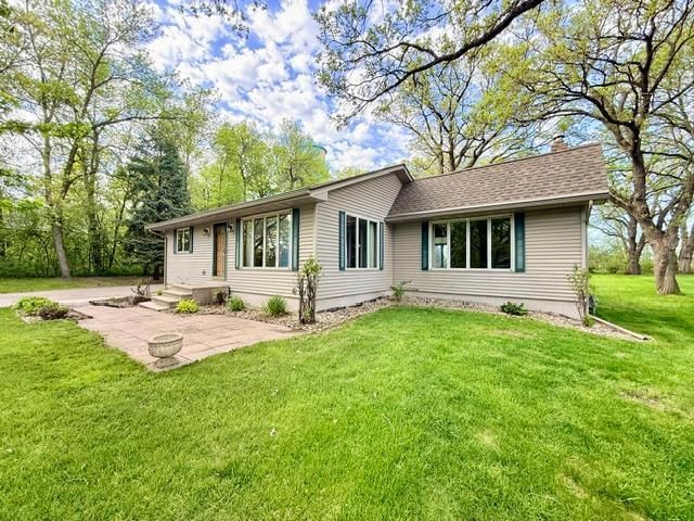 1588 48th Avenue NE, Willmar, MN 56201