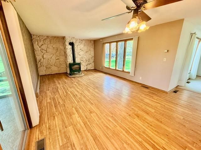 1588 48th Avenue NE, Willmar, MN 56201