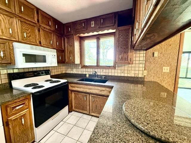 1588 48th Avenue NE, Willmar, MN 56201