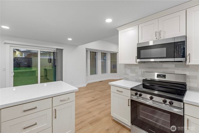 24218 11th Avenue S, Des Moines, WA 98198