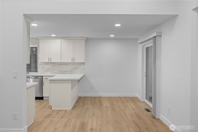 24218 11th Avenue S, Des Moines, WA 98198